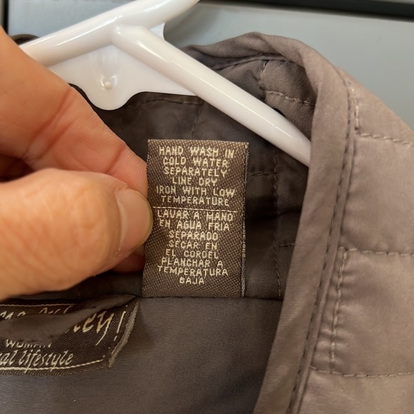 {Jane Ashley}Sz 1X Light Weight Gray Quilted Snap Front Jacket - Picture 8 of 8